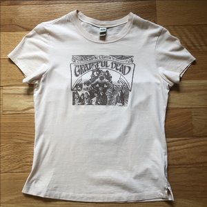 Rare Grateful Dead tee! 💀🥀